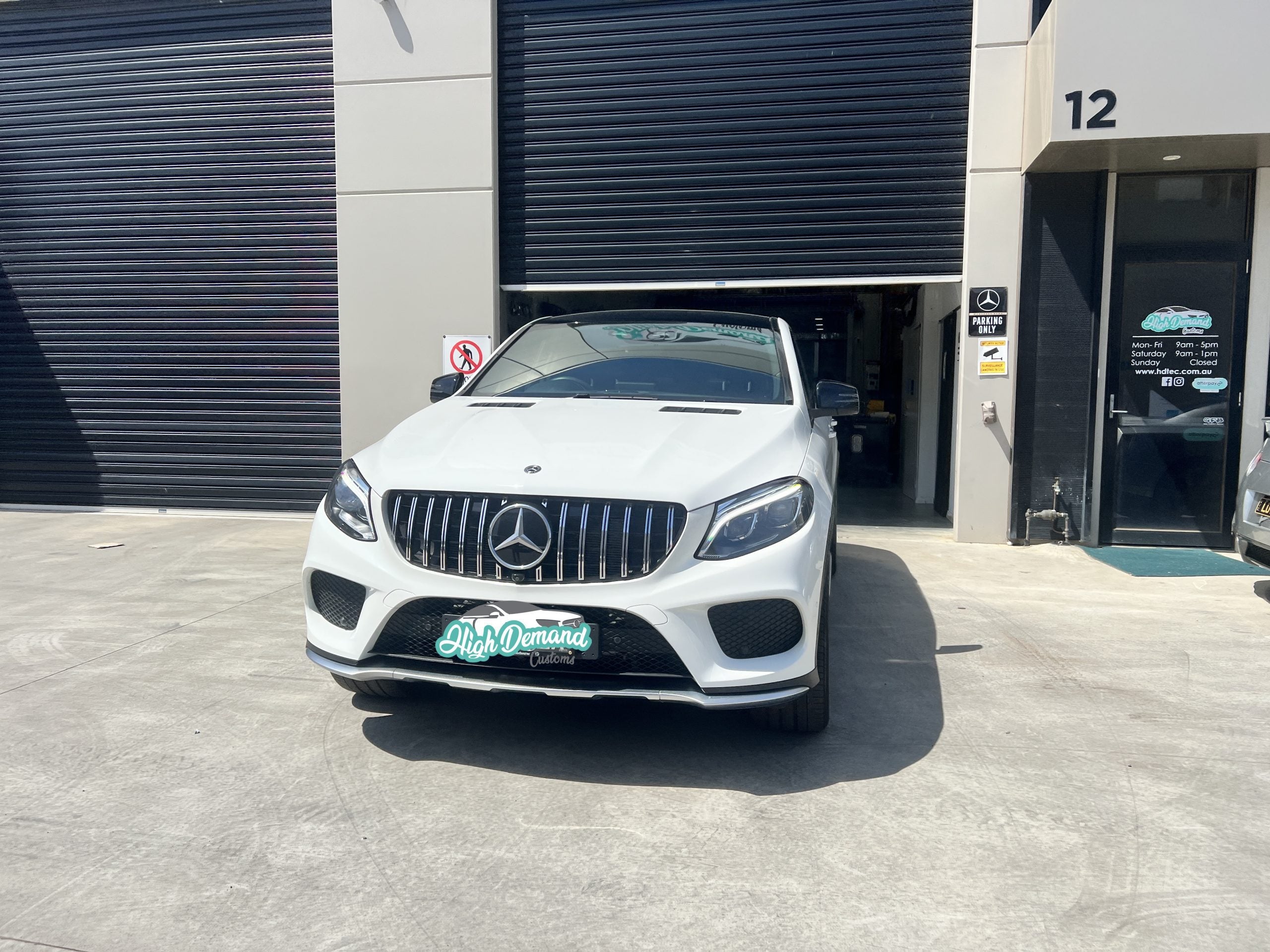GLE Coupe GT Panamericana Grill with Camera Mount - CHROME SILVER + GLE Coupe X292 2015-2019 (With AMG Sport Pack)GLE250/GLE300/GLE400/GLE43